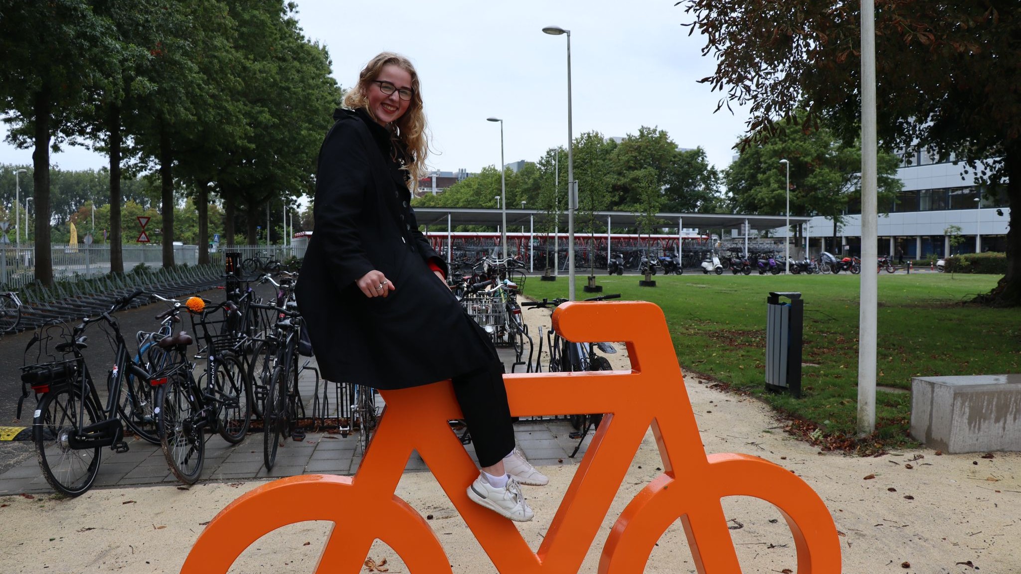 Julia oranje fiets