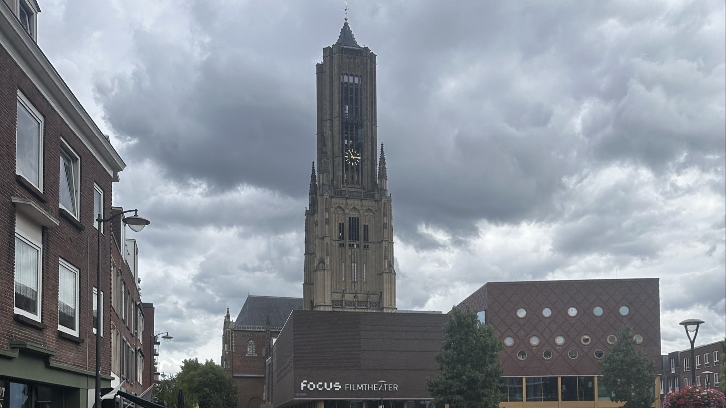 Kerk van een afstandje