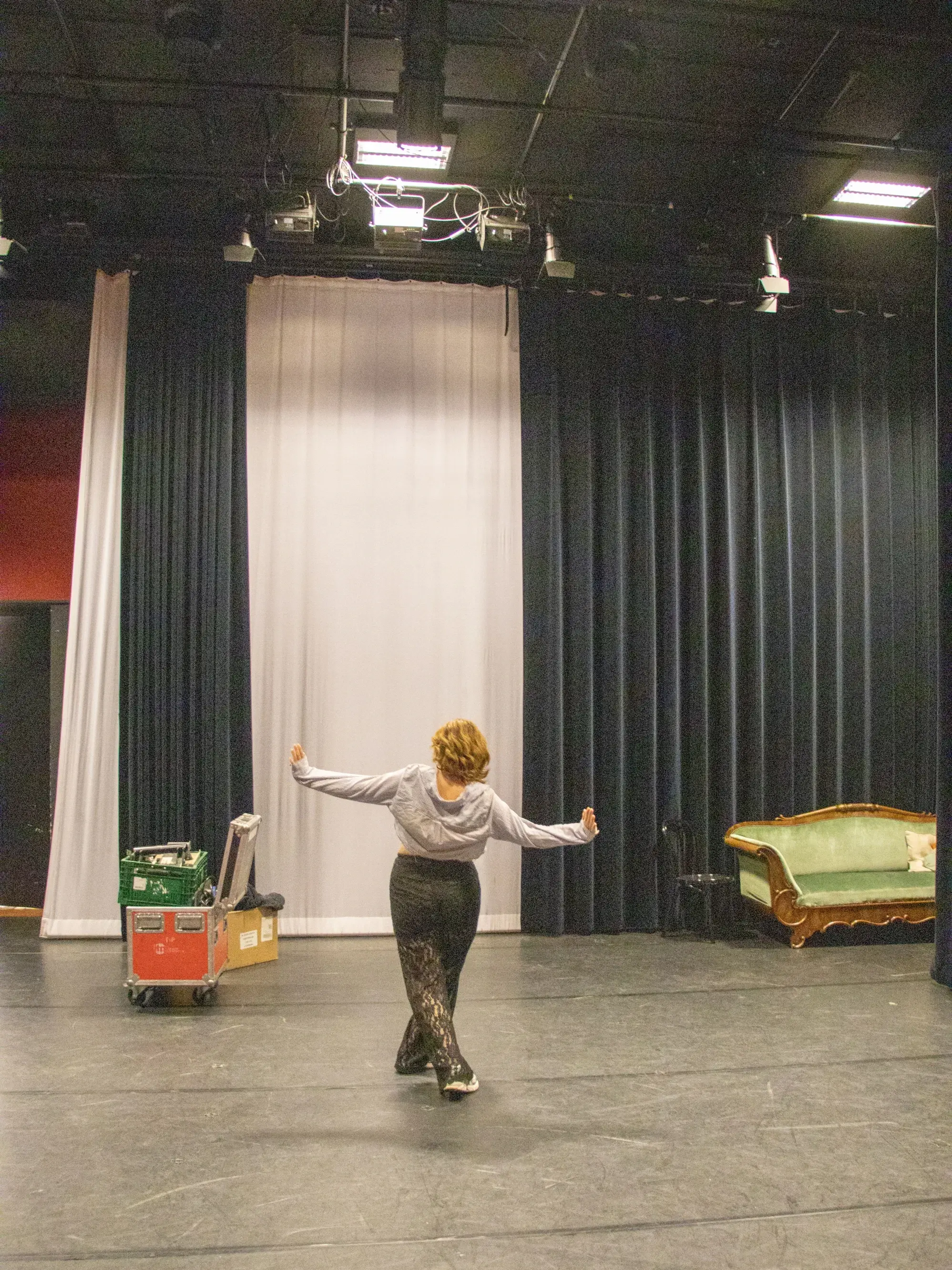 Leah in da theater
